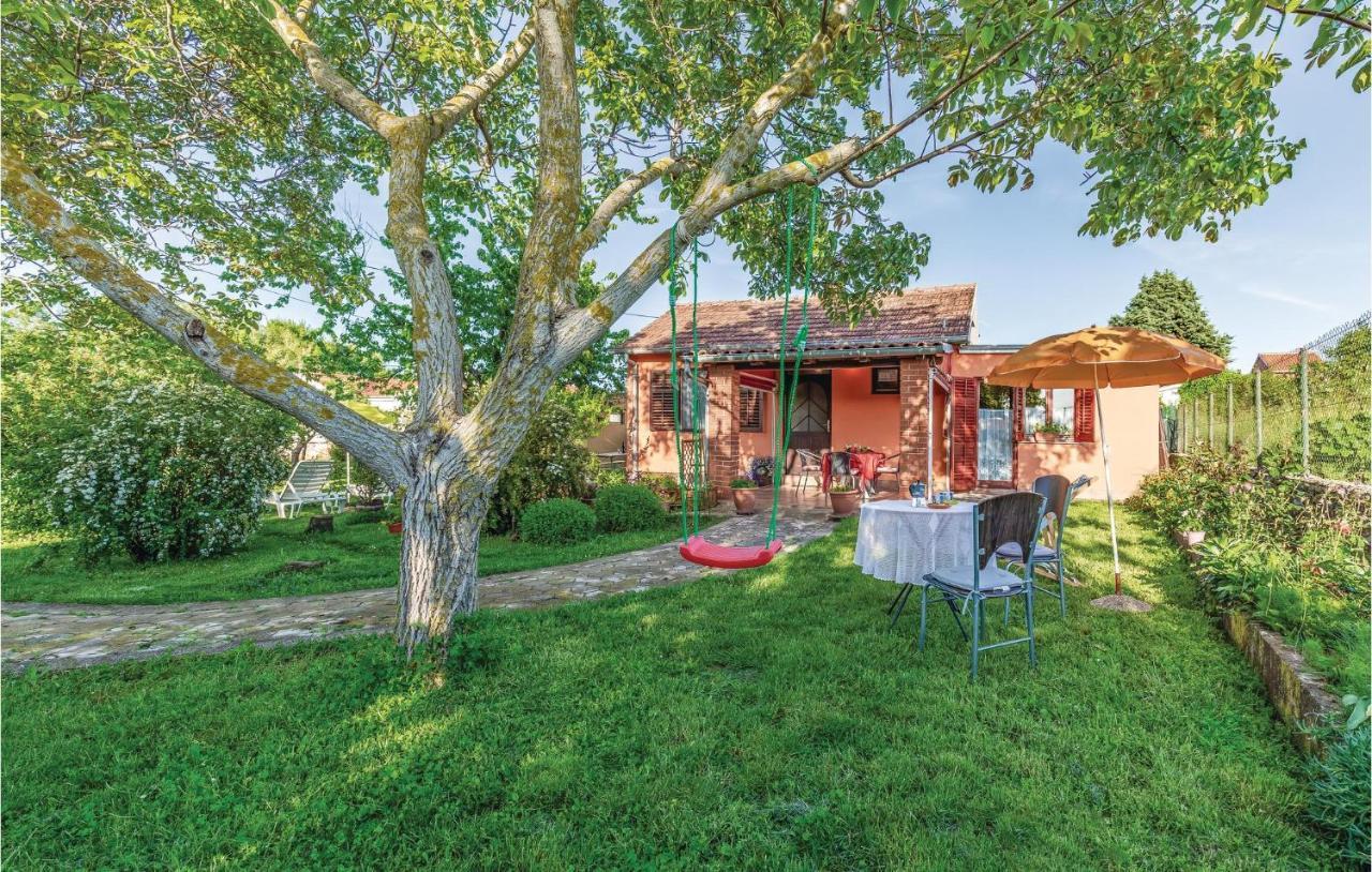 1 Bedroom Pet Friendly Home In Šišan المظهر الخارجي الصورة