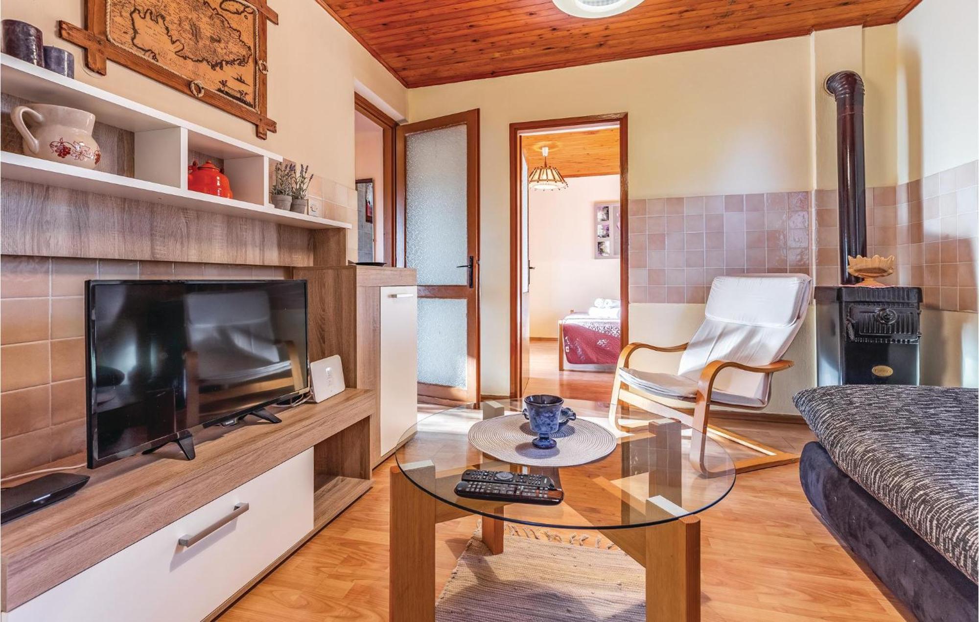 1 Bedroom Pet Friendly Home In Šišan المظهر الخارجي الصورة