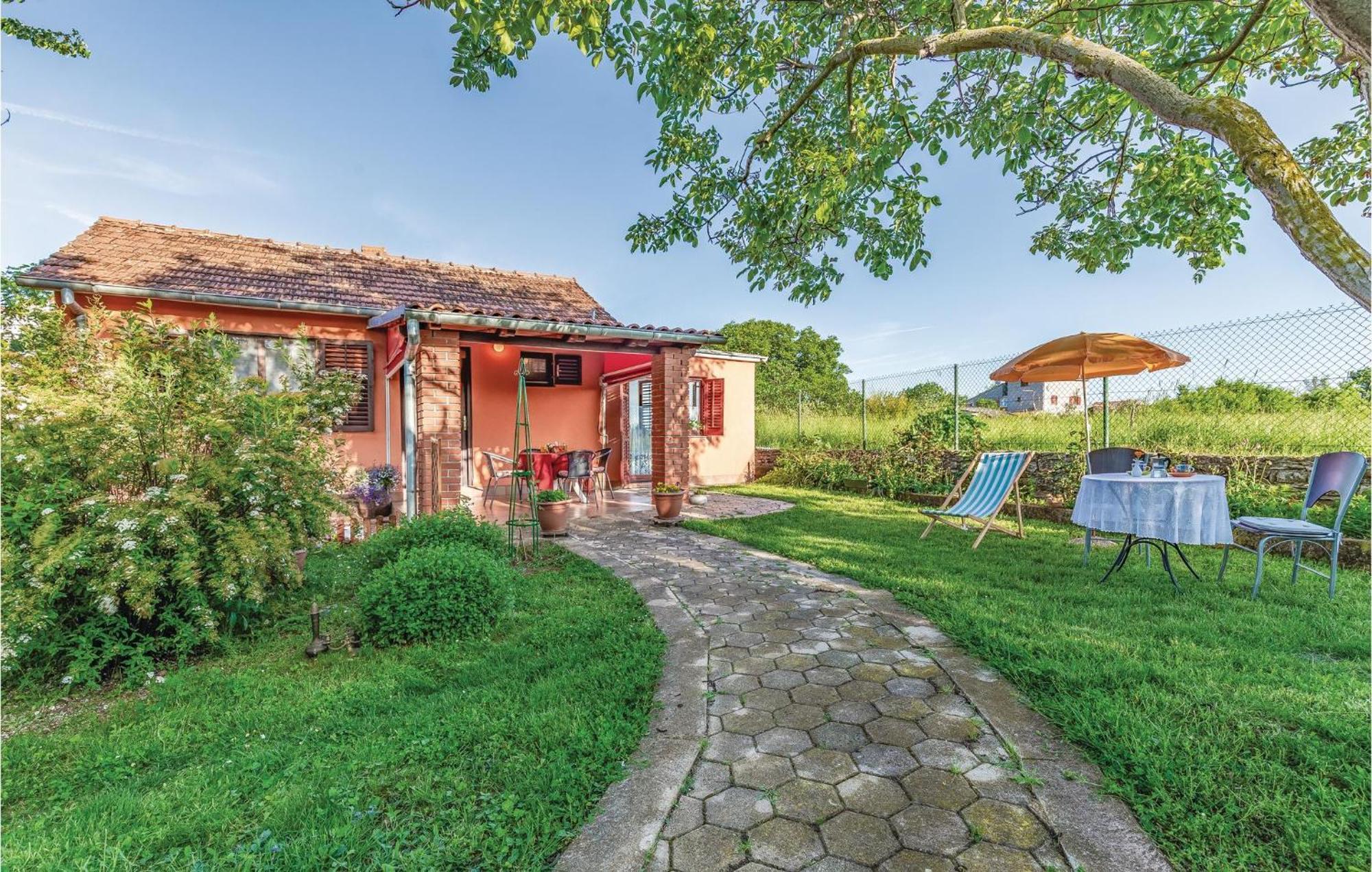 1 Bedroom Pet Friendly Home In Šišan المظهر الخارجي الصورة